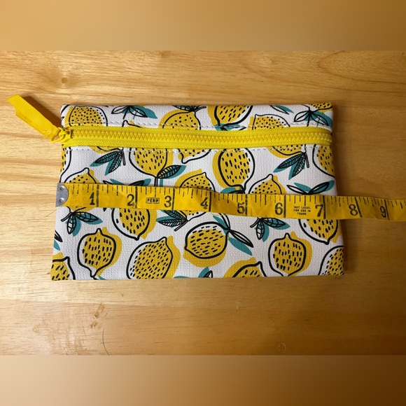 IPSY Lemon Makeup Bag + Skincare Beauty Bundle - Picture 8 of 10